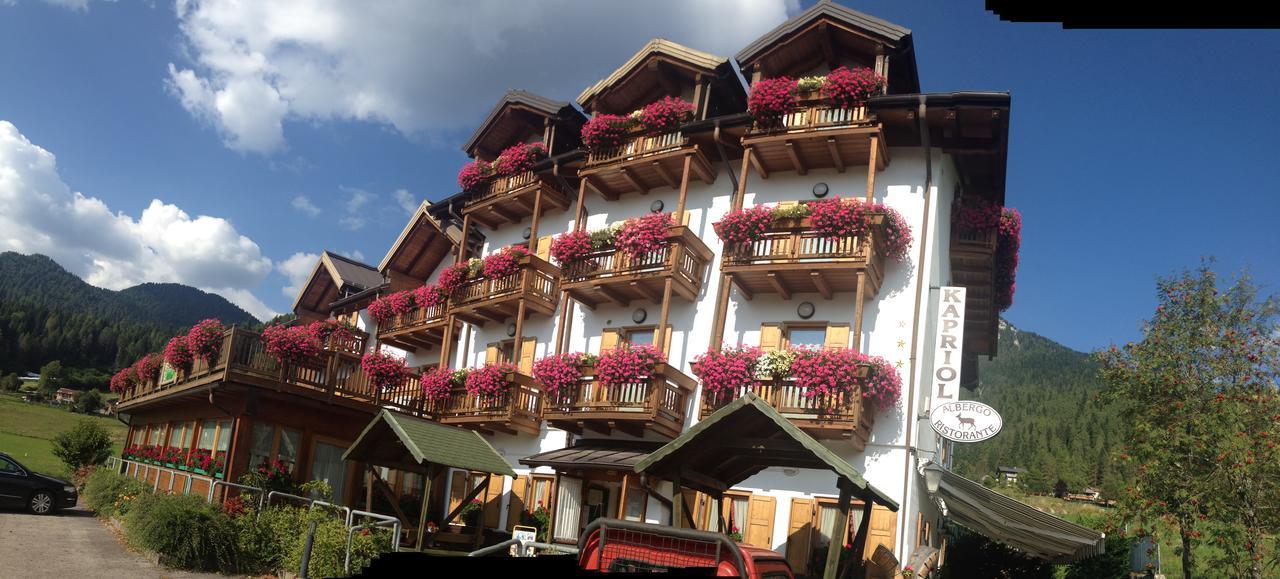 Hotel Kapriol Castello Tesino Exteriér fotografie